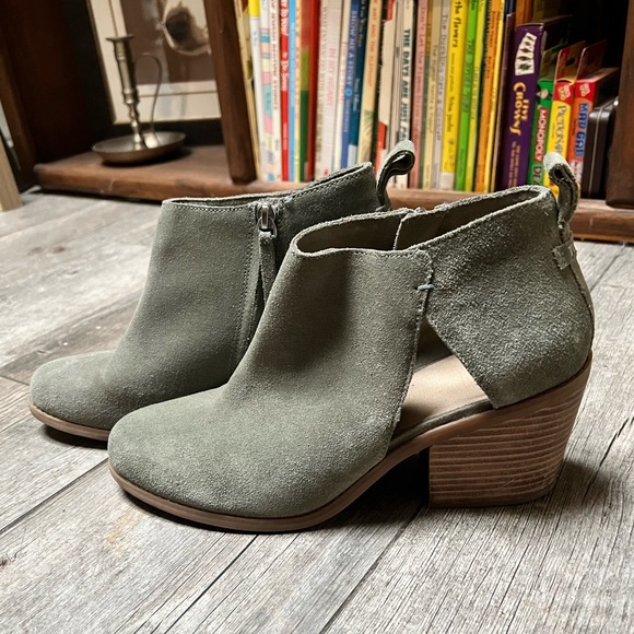 TOMS | Lea suede booties green - Picture 7 of 12
